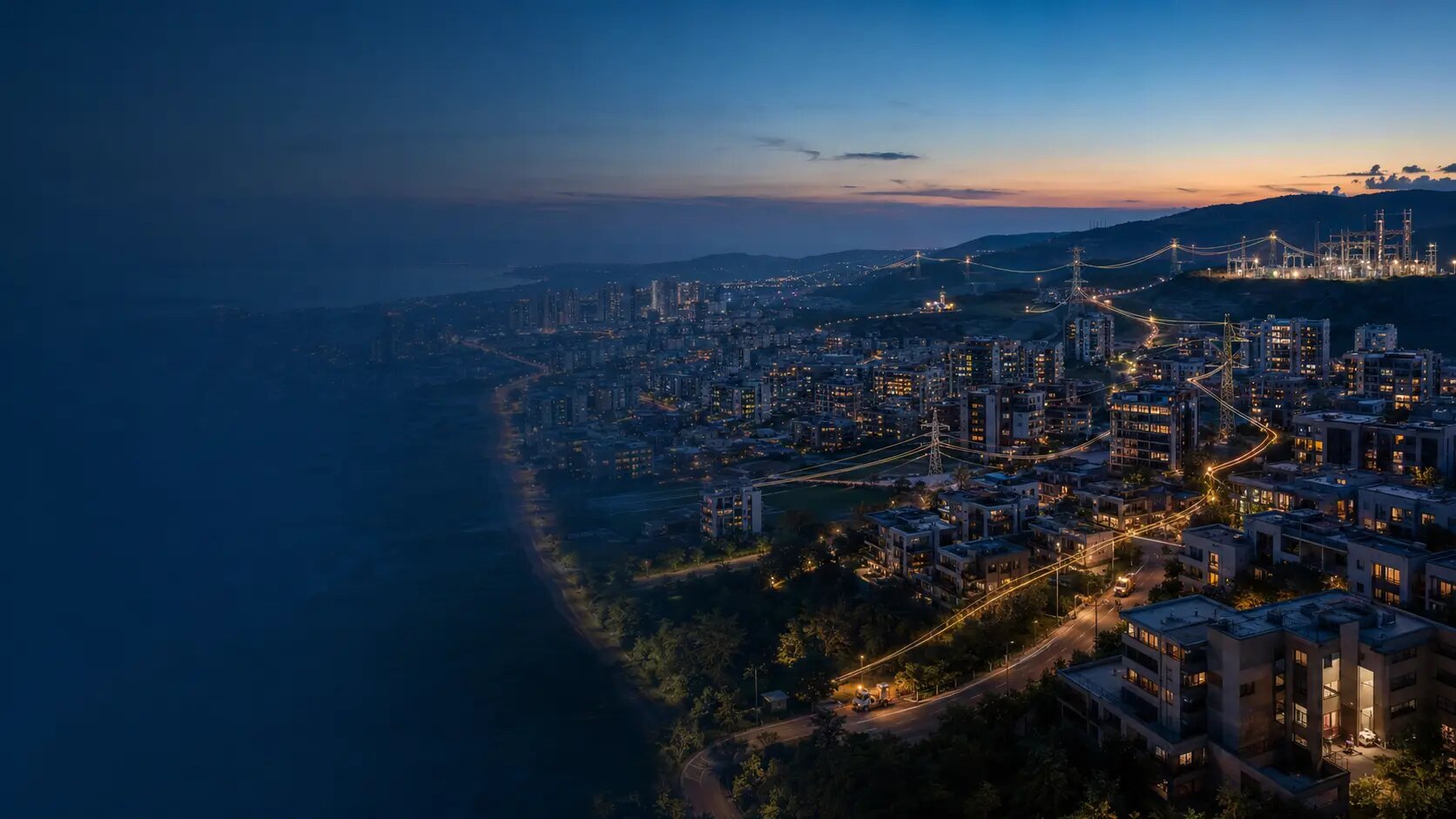 Türkiye şehirlerinde elektrik dağıtım ve enerji bilgi ağını temsil eden gece görünümü